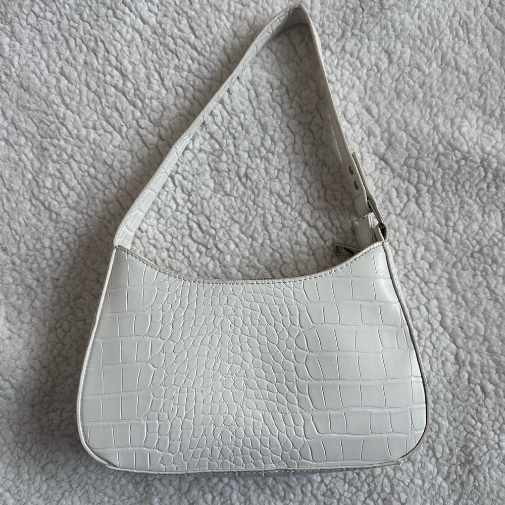 urban outfitters white purse